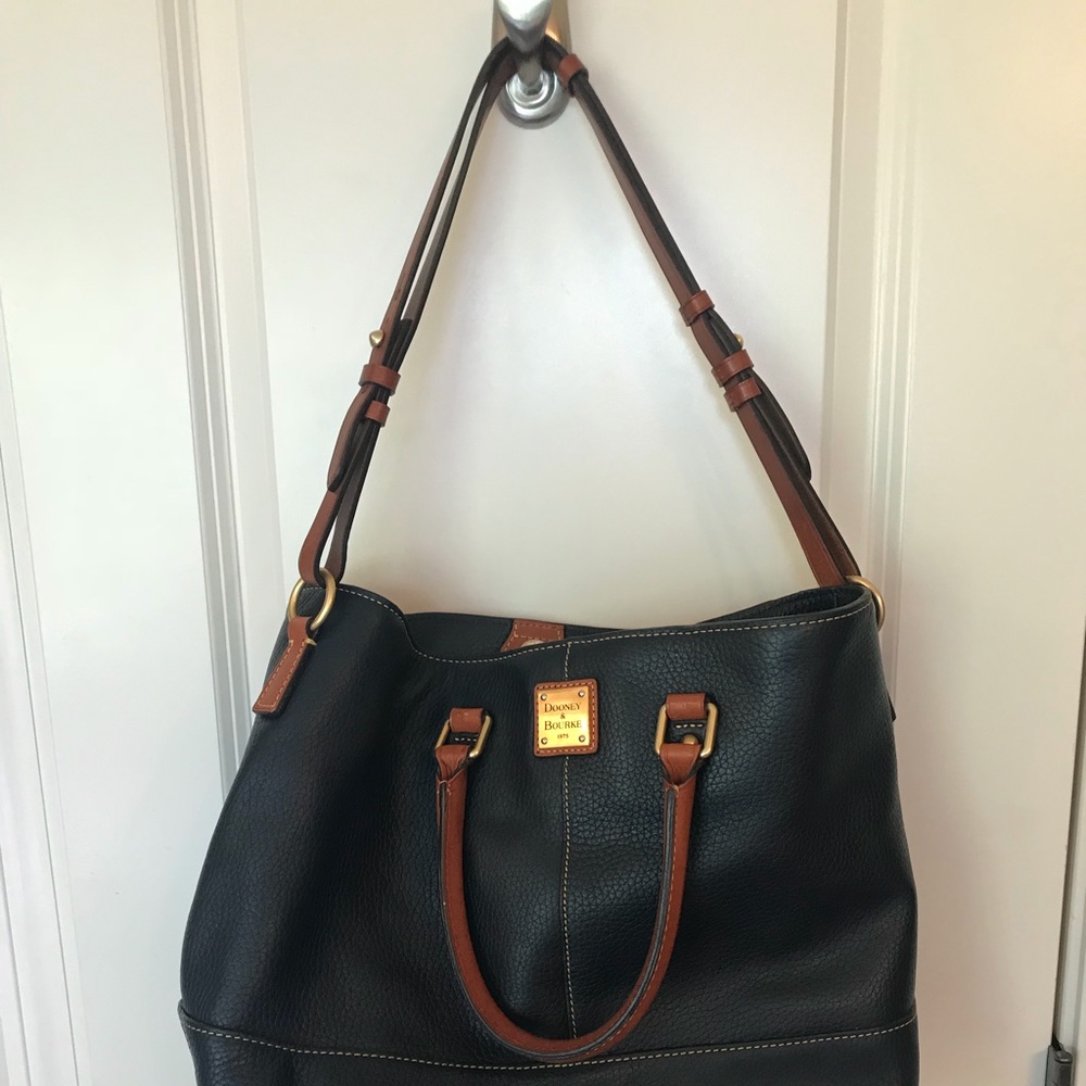 Dooney & Bourke navy leather tote